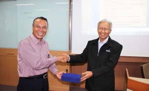 rektor uai